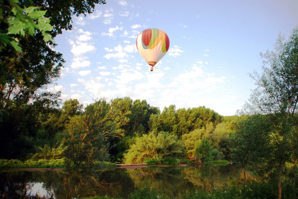 Vuelo en globo por el rio Ter en su paso por Colomers